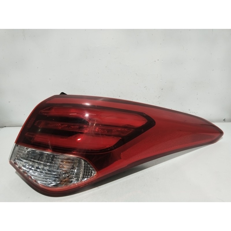 PILOTO TRASERO DERECHO 924023Z6  - imagen 1