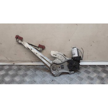 ELEVALUNAS TRASERO DERECHO 82700BM71B 