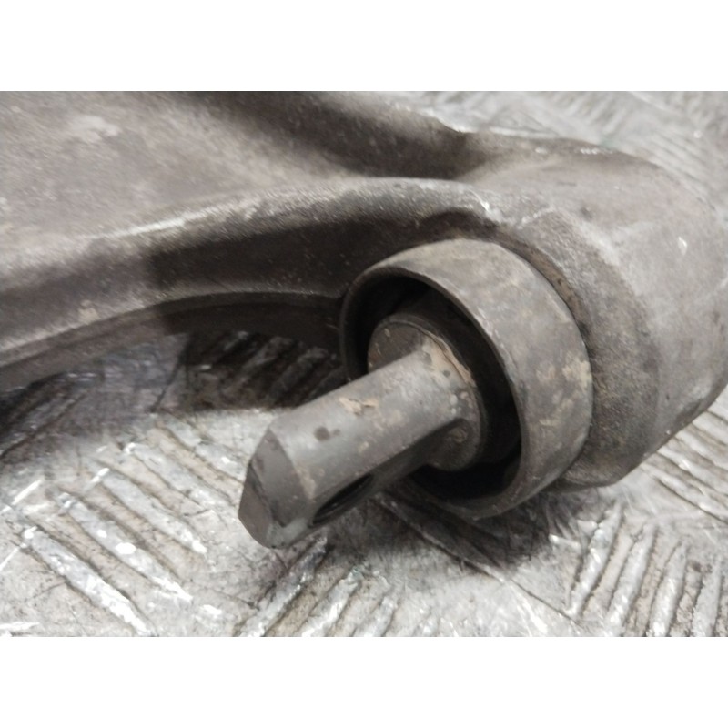 BRAZO SUSPENSION INFERIOR DELANTERO DERECHO 31387925  - imagen 3