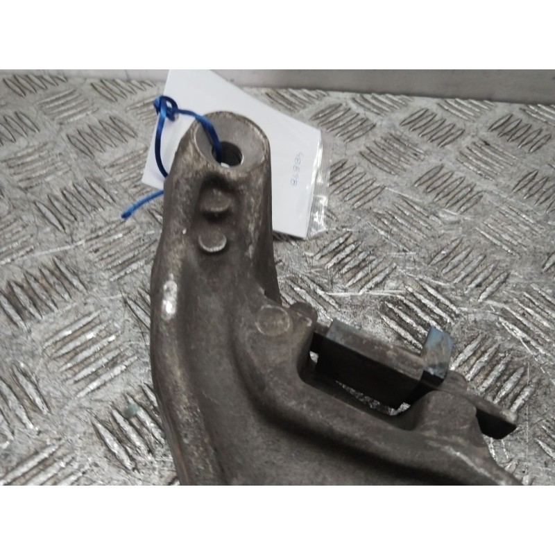 BRAZO SUSPENSION INFERIOR DELANTERO DERECHO 31387925  - imagen 4