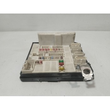 CAJA RELES / FUSIBLES 8200481866 