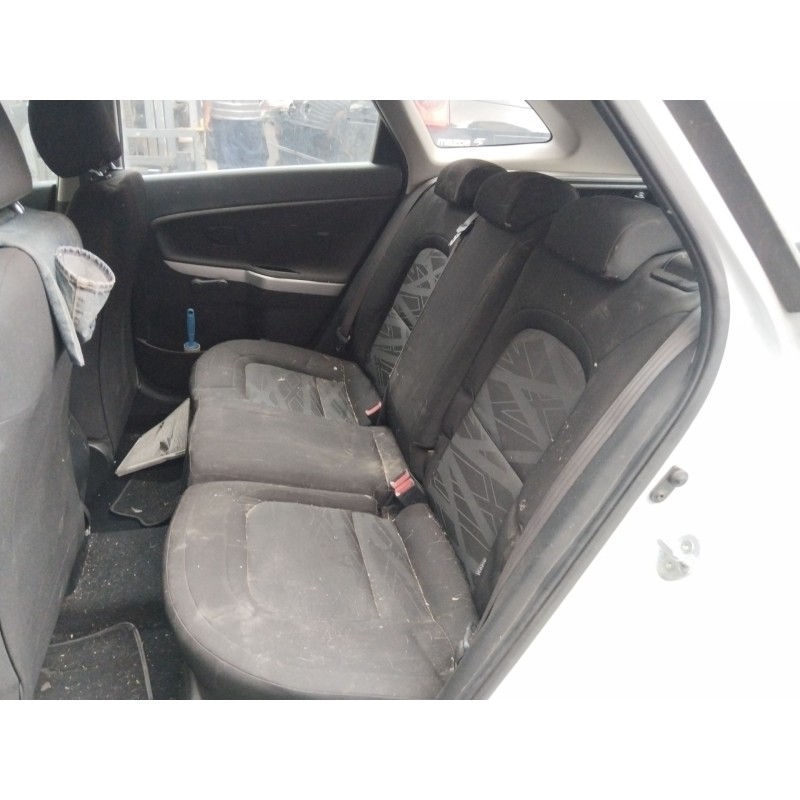 KIA CEE'D SPORTSWAGON (JD) - imagen 4