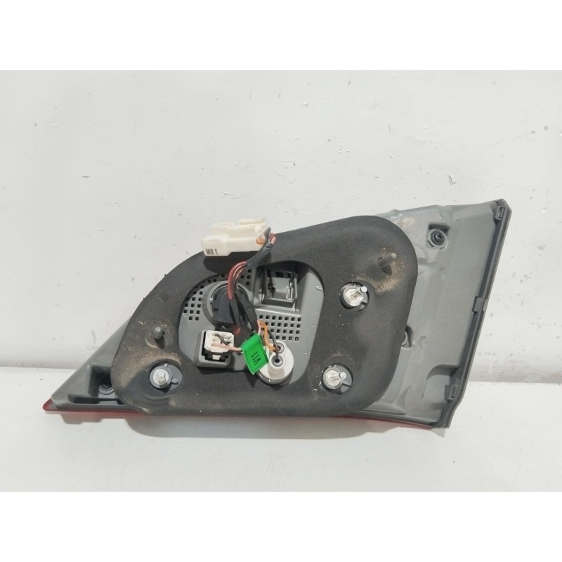 PILOTO PORTON TRASERO IZQUIERDO 924133Z300  - imagen 4