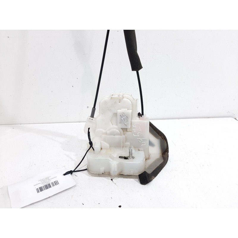 CERRADURA PUERTA TRASERA IZQUIERDA 61035AJ030  - imagen 1