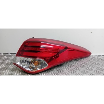 PILOTO TRASERO DERECHO 924023Z6 