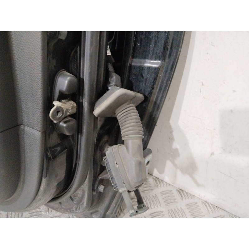 PUERTA DELANTERA IZQUIERDA 760033Z000 NEGRO - imagen 4