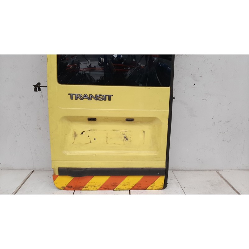 PUERTA TRASERA IZQUIERDA 1573322 AMARILLO  - imagen 2