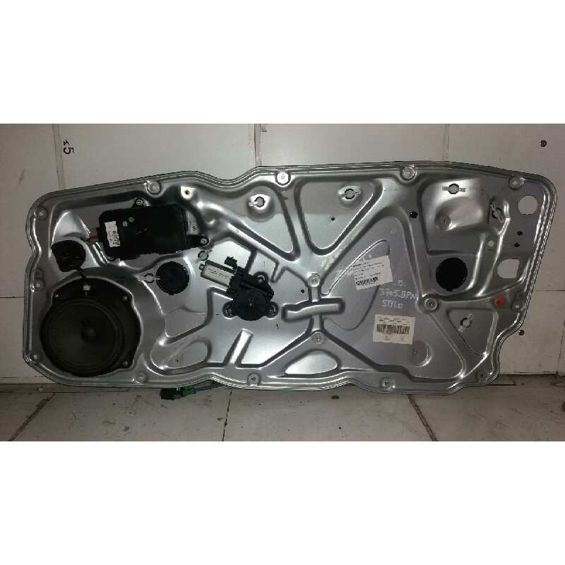ELEVALUNAS DELANTERO DERECHO 0046831652 