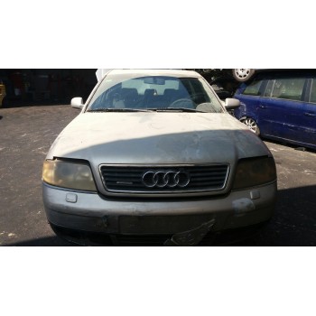 AUDI A6 BERLINA (4B2)
