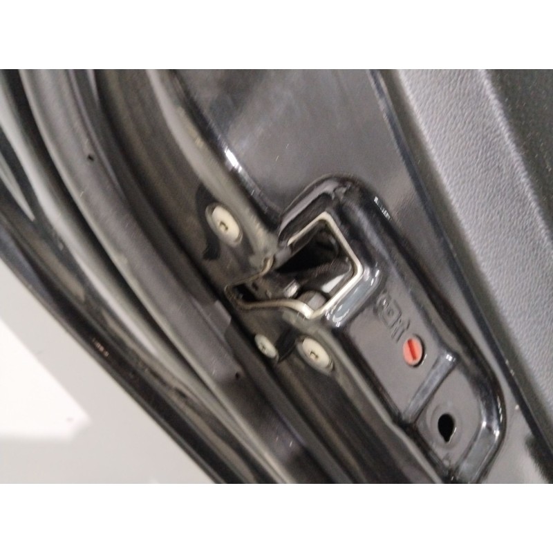 PUERTA TRASERA IZQUIERDA 770033Z300 NEGRO - imagen 4