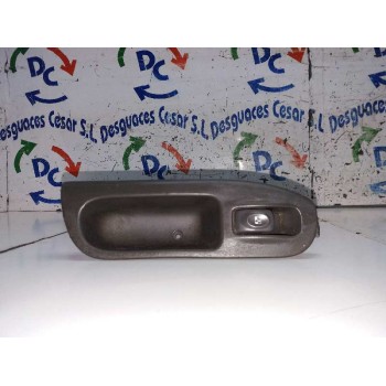 MANDO ELEVALUNAS DELANTERO DERECHO 7700432962 