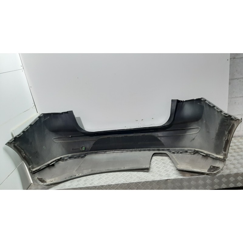 PARAGOLPES TRASERO NEGRO  - imagen 2