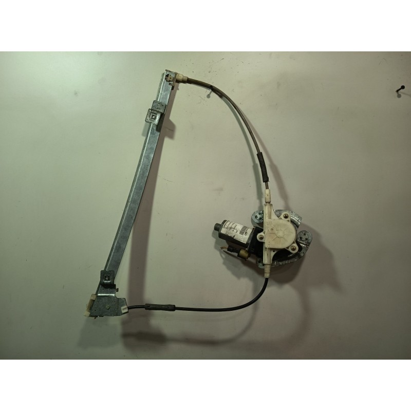 ELEVALUNAS DELANTERO DERECHO ELECTRICO  - imagen 1