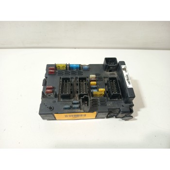 CAJA RELES / FUSIBLES 655671 