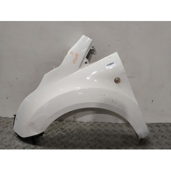 ALETA DELANTERA IZQUIERDA 2413572 BLANCO 