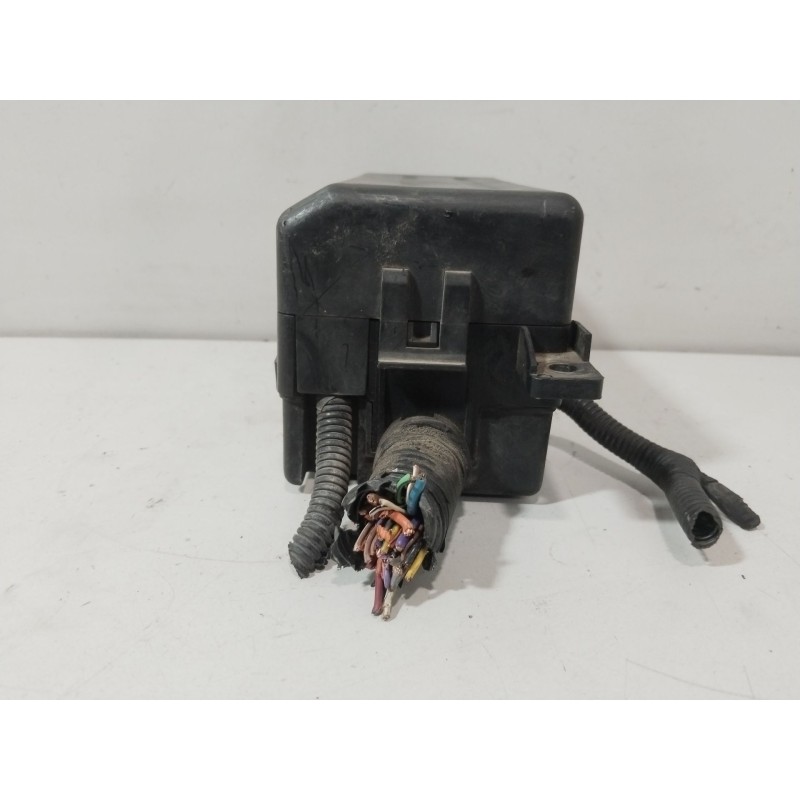 CAJA RELES / FUSIBLES 96539834  - imagen 3