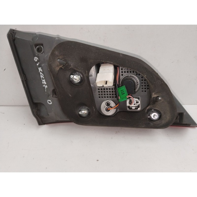 PILOTO PORTON TRASERO DERECHO 924403Z600  - imagen 3