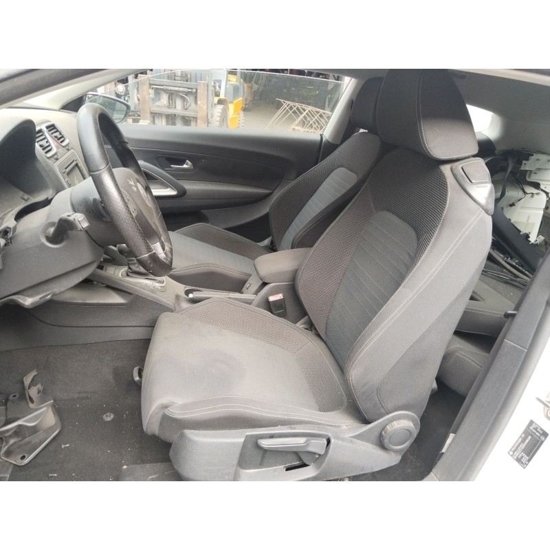 VOLKSWAGEN SCIROCCO III (137, 138) - imagen 3