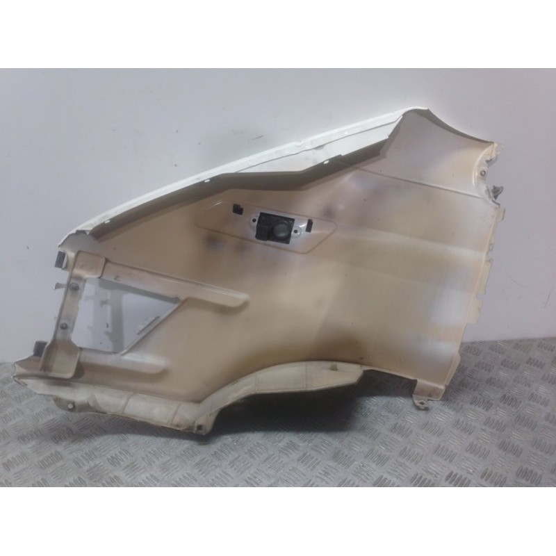 ALETA DELANTERA DERECHA 631001746R BLANCO  - imagen 2