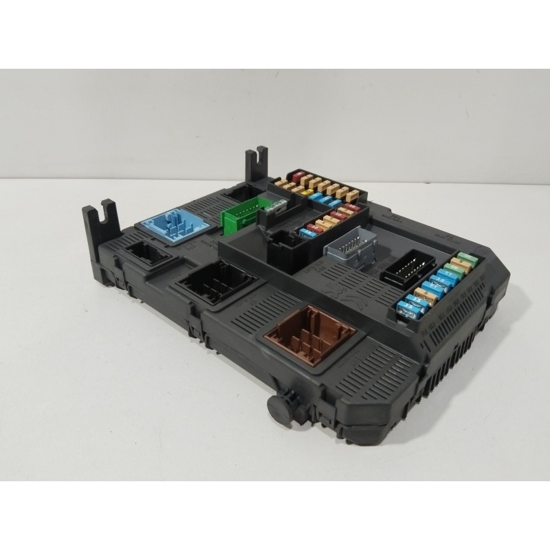 CAJA RELES / FUSIBLES 9807531680  - imagen 2