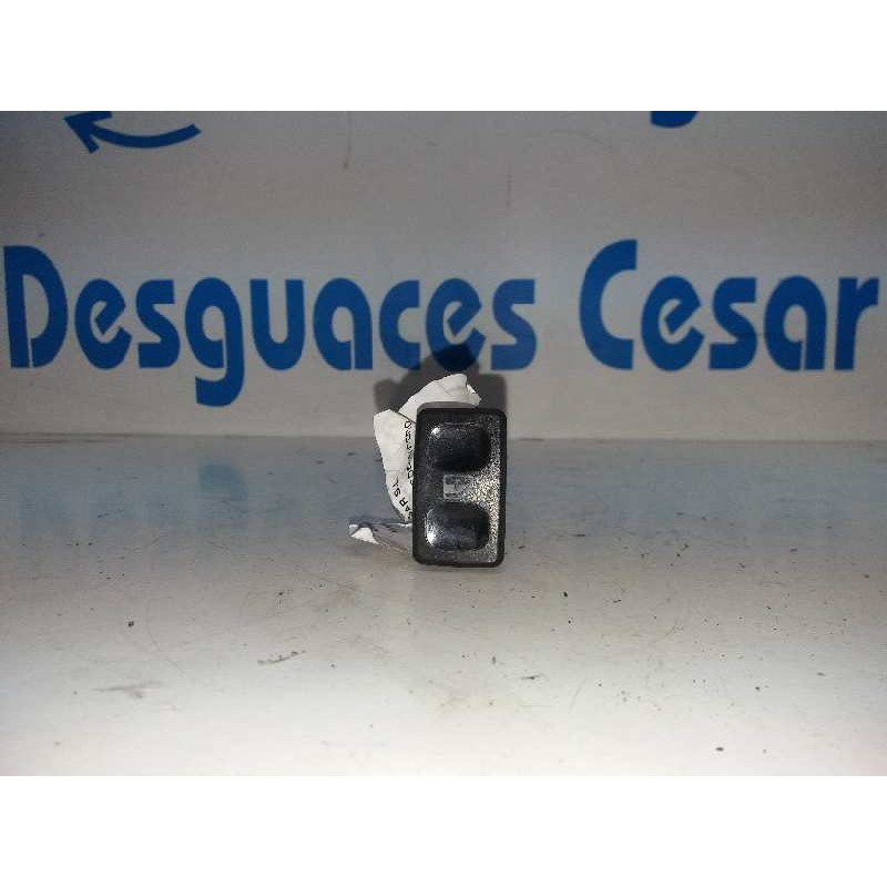 MANDO ELEVALUNAS DELANTERO DERECHO  - imagen 1