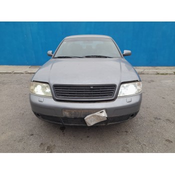 AUDI A6 BERLINA (4B2)