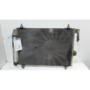 CONDENSADOR / RADIADOR AIRE ACONDICIONADO 868482U 