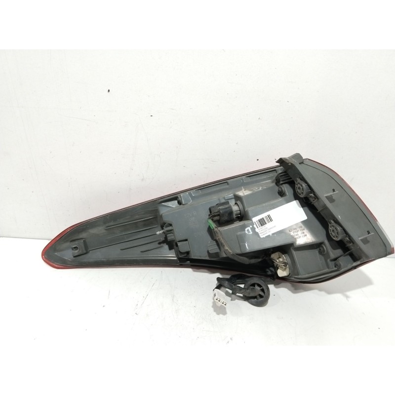 PILOTO TRASERO DERECHO 924023Z6  - imagen 2