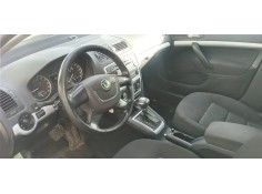 skoda octavia berlina (1z3) del año 2010 2