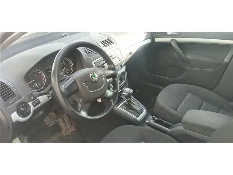 skoda octavia berlina (1z3) del año 2010