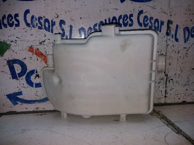 Recambio de deposito expansion para peugeot 206 berlina xs clim referencia OEM IAM 132316  