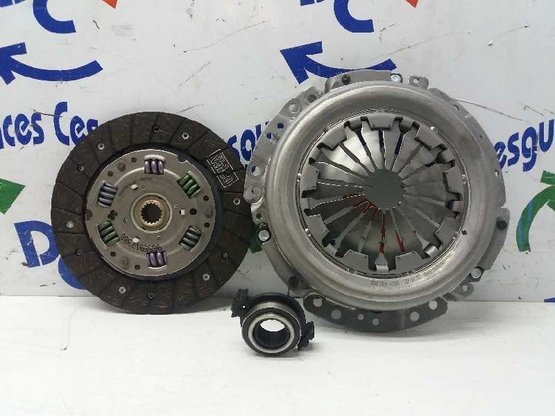 Recambio de kit embrague para citroën xantia berlina 1.9 d x referencia OEM IAM 2052W6  