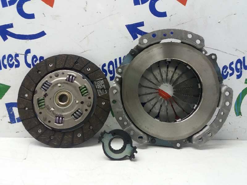 Recambio de kit embrague para citroën xantia berlina 1.9 d x referencia OEM IAM 2052W6  