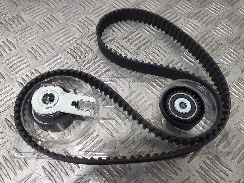 Recambio de kit distribucion para volvo s80 berlina 1.6 diesel cat referencia OEM IAM K015598XS  