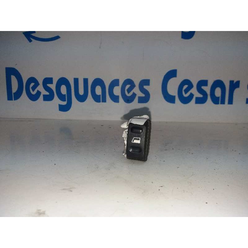 MANDO ELEVALUNAS DELANTERO DERECHO 6552TA  - imagen 1