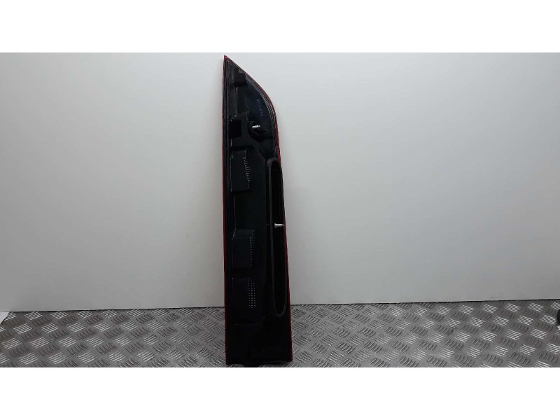 Recambio de piloto trasero izquierdo para renault kangoo (f/kc0) expression referencia OEM IAM 16806633   Recambio de piloto trasero izquierdo para renault kangoo (f/kc0) expression referencia OEM IAM 16806633