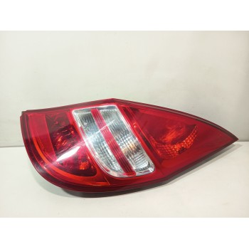 PILOTO TRASERO DERECHO 924022L010 