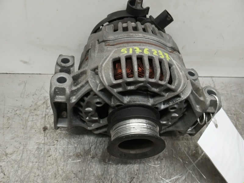 Recambio de alternador para opel vectra c berlina comfort referencia OEM IAM 93179422 0986044953 100A