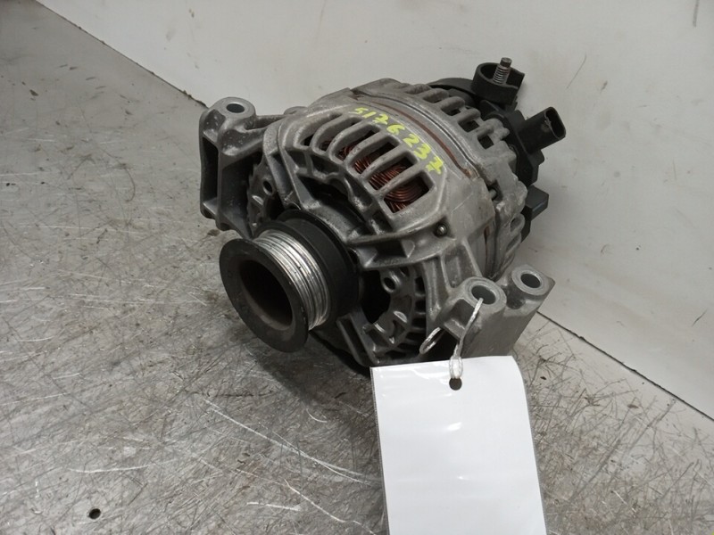 Recambio de alternador para opel vectra c berlina comfort referencia OEM IAM 93179422 0986044953 100A