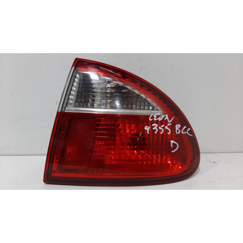 PILOTO TRASERO DERECHO 1M6945112  - imagen 1