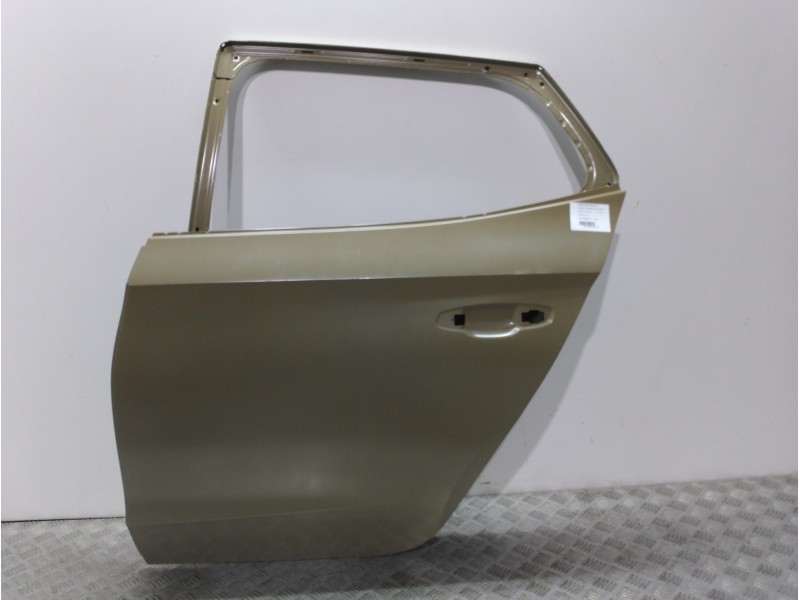 Recambio de puerta trasera izquierda para skoda fabia active referencia OEM IAM 6V9833051A  