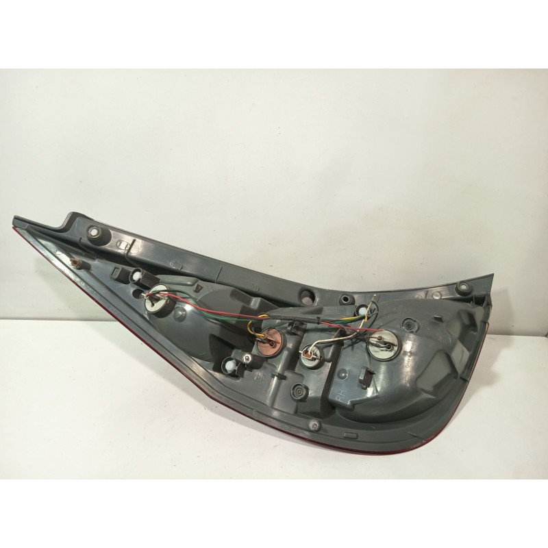 PILOTO TRASERO DERECHO 924022L010  - imagen 4