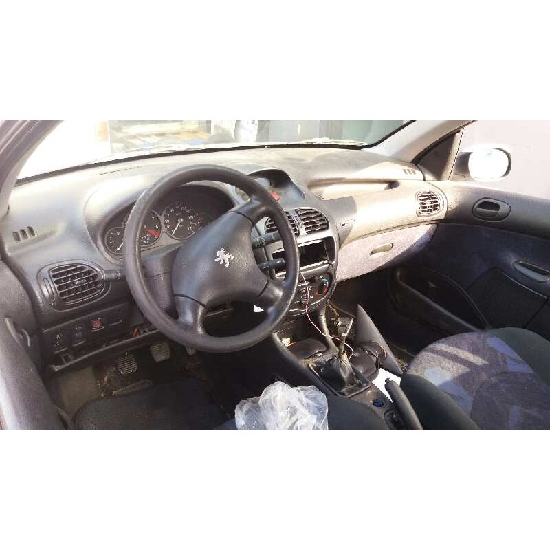 PEUGEOT 206 BERLINA - imagen 4