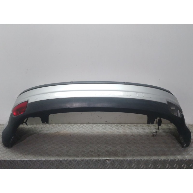 PARAGOLPES TRASERO PLATA  - imagen 1