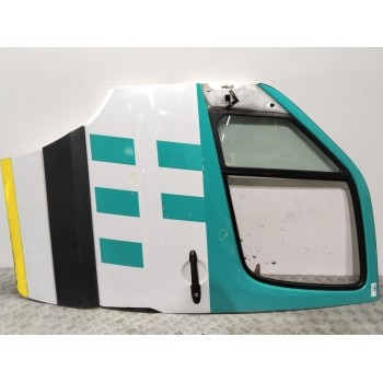 PUERTA DELANTERA IZQUIERDA A9067200005  OEM A9067200005