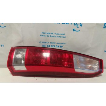 PILOTO TRASERO DERECHO 13203392 