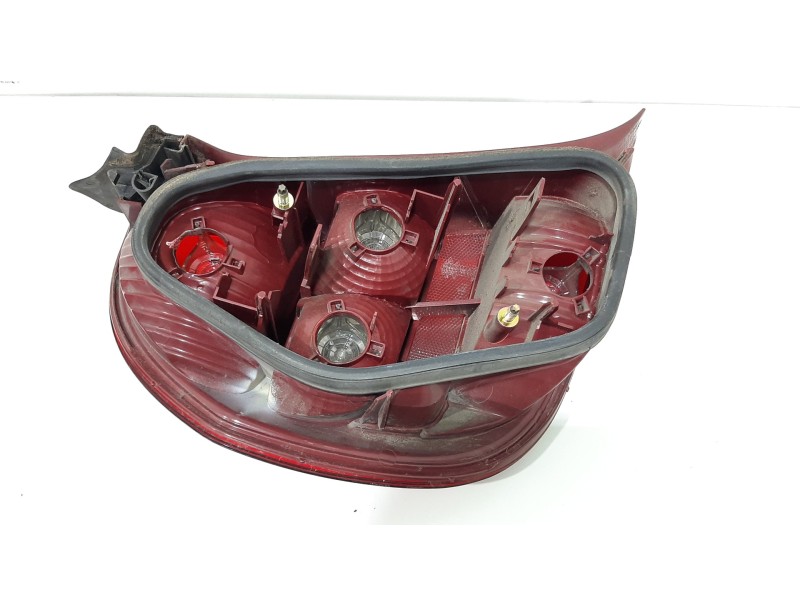 Recambio de piloto trasero derecho para citroën c5 berlina 2.0 hdi sx referencia OEM IAM 6351N8   Recambio de piloto trasero derecho para citroën c5 berlina 2.0 hdi sx referencia OEM IAM 6351N8