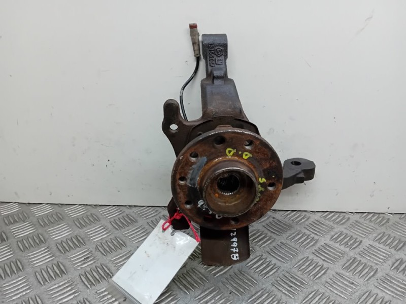 Recambio de mangueta delantera izquierda para opel astra gtc energy referencia OEM IAM 13156047  