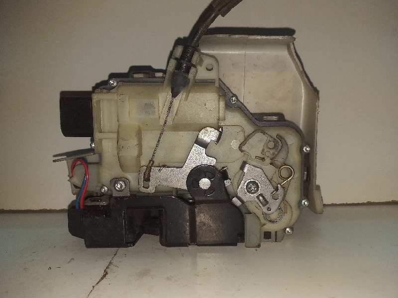 Recambio de cerradura puerta delantera derecha para skoda superb (3u4) collection referencia OEM IAM   