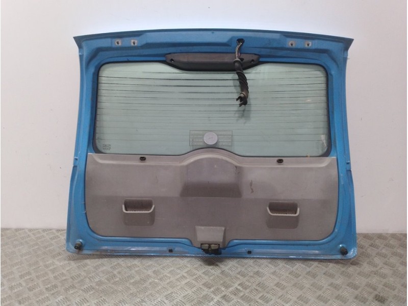 Recambio de porton trasero para fiat panda referencia OEM IAM  AZUL 